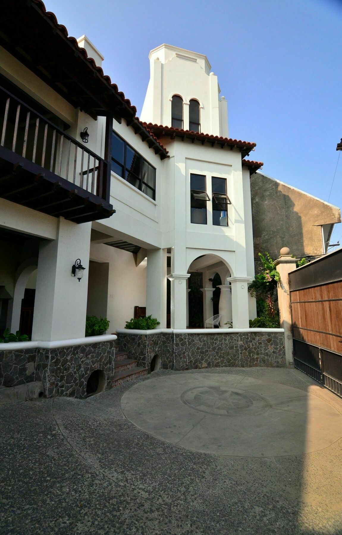 Versteeg Vacations - Fontana Residences Cebú Exterior foto